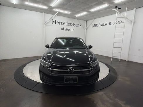Used 2022 Volkswagen Jetta Sport FWD image 2