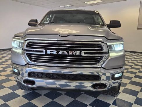 Used 2019 RAM 1500 Laramie AWD/4WD image 2