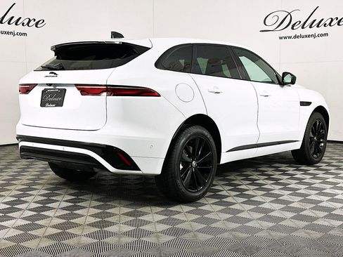 Used 2024 Jaguar F-PACE R-Dynamic S image 6