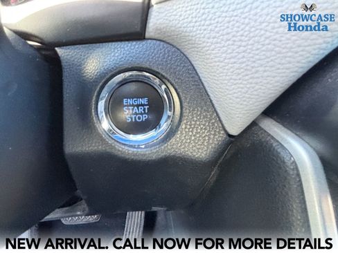 Used 2021 Toyota RAV4 XLE Premium FWD image 9