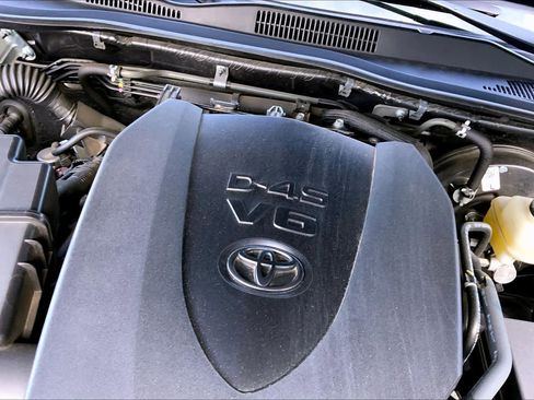 Used 2022 Toyota Tacoma SR5 image 32