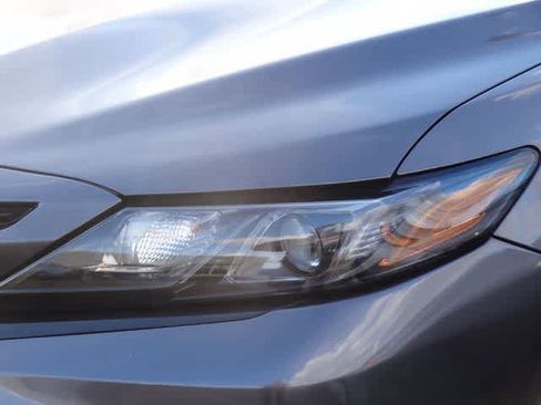 Used 2024 Toyota Camry SE image 20
