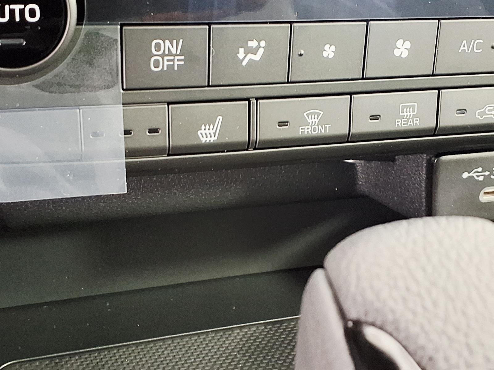 New 2026 Subaru Outback Limited AWD/4WD image 6