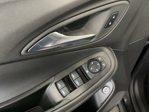 Used 2024 Buick Encore GX Preferred w/ Comfort Package image 4