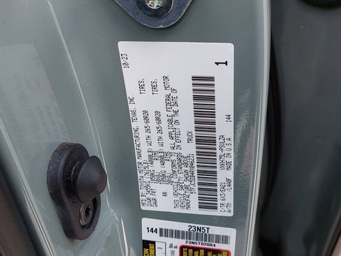 Used 2024 Toyota Tundra Limited AWD/4WD image 33
