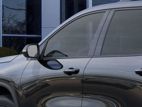 New 2026 Chevrolet Traverse LT image 12