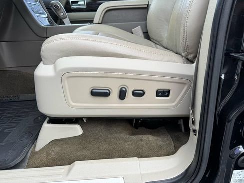 Used 2015 Lincoln Navigator 4WD image 13