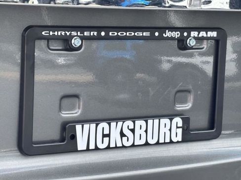 Used 2012 Jeep Grand Cherokee Laredo image 31