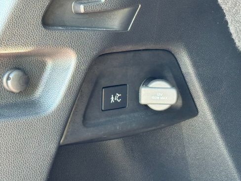 Certified 2025 Honda Pilot Touring image 34