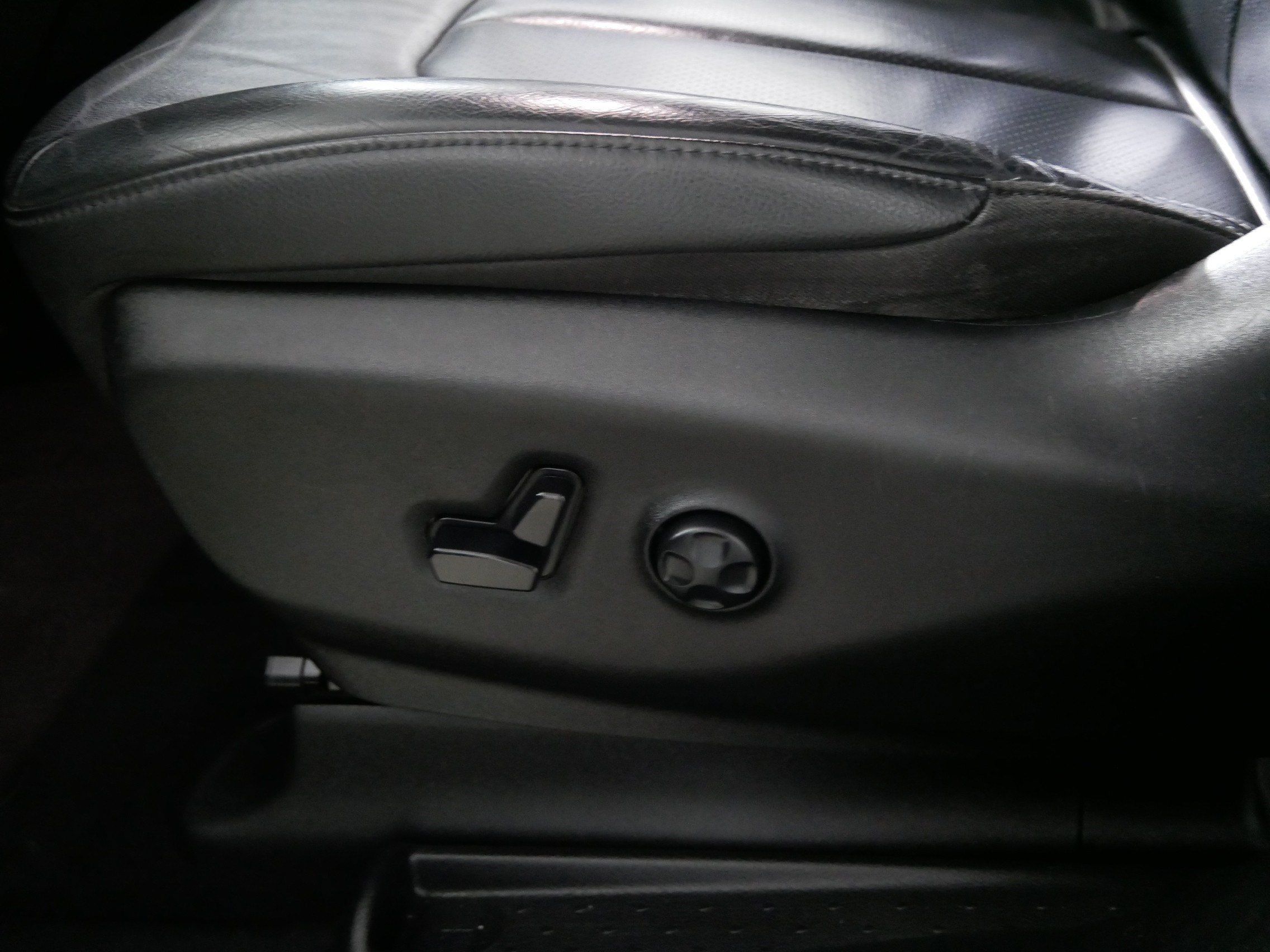 Used 2020 Chrysler Pacifica Touring-L FWD image 20