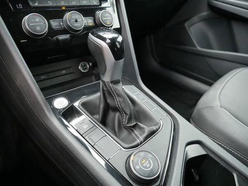 Certified 2024 Volkswagen Taos SE AWD/4WD image 32