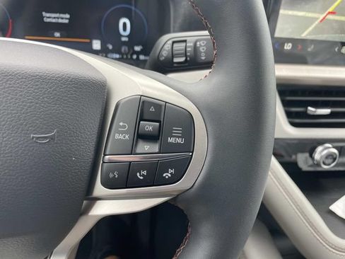 New 2026 Ford Explorer Active w/ Active Comfort Package AWD/4WD image 16
