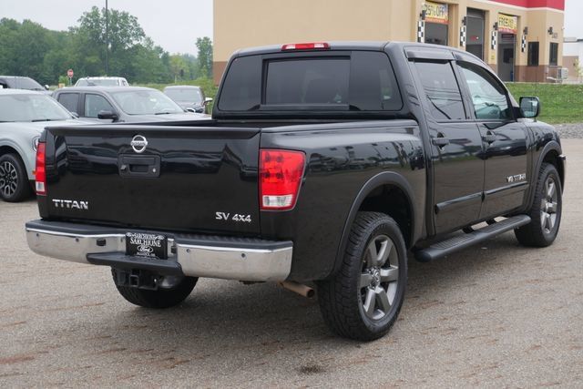 Used 2015 Nissan Titan SV w/ SV Value Truck Package AWD/4WD image 11