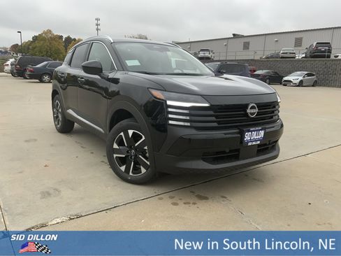 New 2026 Nissan Kicks SV w/ SV Premium Package image 2