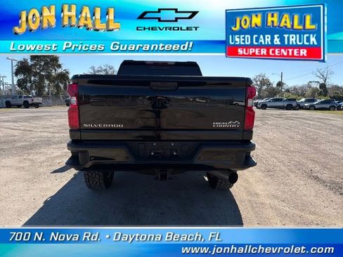 Used 2023 Chevrolet Silverado 2500 High Country w/ Safety Package II image 12