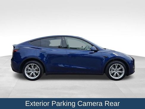 Used 2023 Tesla Model Y Long Range AWD/4WD image 9