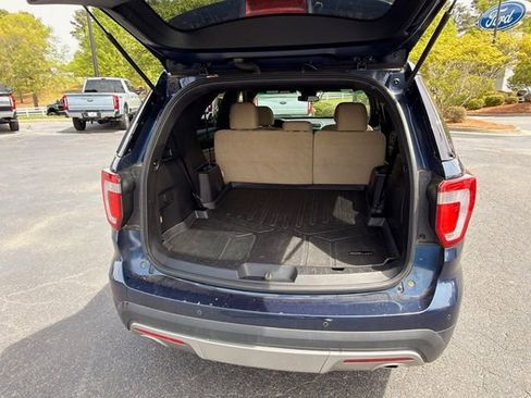 Used 2016 Ford Explorer XLT w/ Equipment Group 201A image 17
