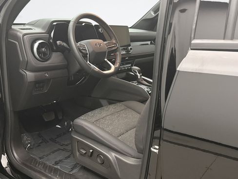 Used 2024 Chevrolet Colorado Z71 w/ Z71 Convenience Package 2 AWD/4WD image 10
