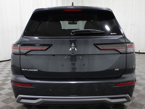 Used 2025 Mitsubishi Outlander SE AWD/4WD image 33