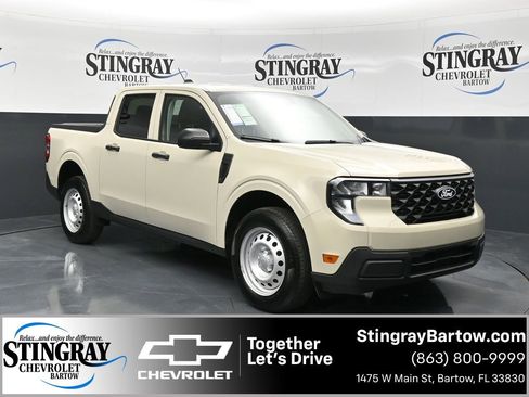 Used 2025 Ford Maverick XL w/ Equipment Group 102A image 1