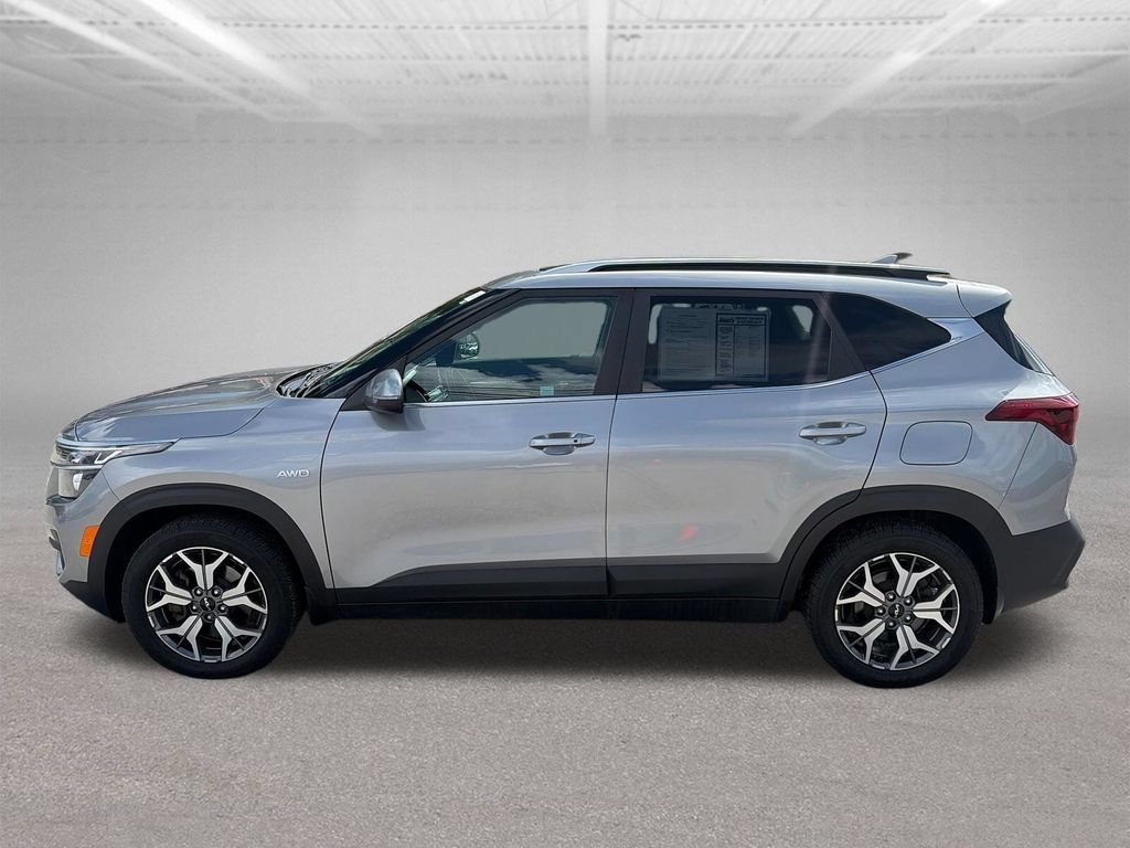 Used 2022 Kia Seltos EX AWD/4WD image 4