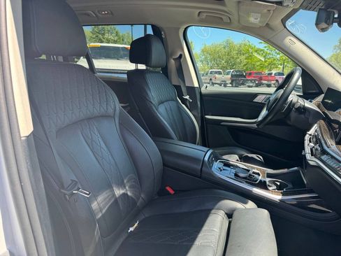 Used 2026 BMW X7 xDrive40i AWD/4WD image 16