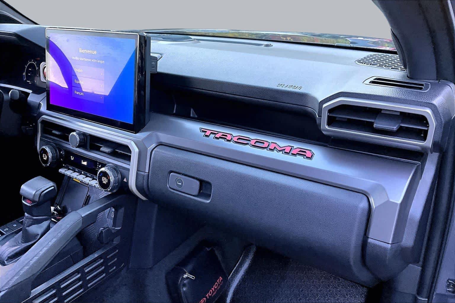 Used 2024 Toyota Tacoma TRD Off-Road w/ TRD Off Road Premium Package AWD/4WD image 17