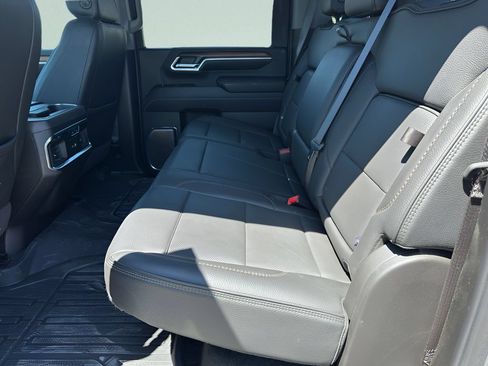 Used 2024 GMC Sierra 2500 Denali w/ Denali Reserve Package AWD/4WD image 18
