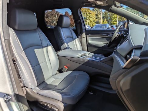 Used 2022 Buick Enclave Premium image 41