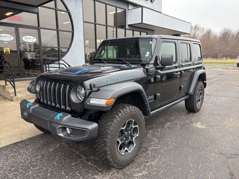 Used 2022 Jeep Wrangler Unlimited Rubicon 4xe image 2