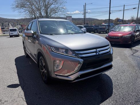 Used 2018 Mitsubishi Eclipse Cross SE image 6