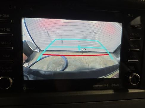 Used 2018 Toyota Sienna XLE Premium image 27