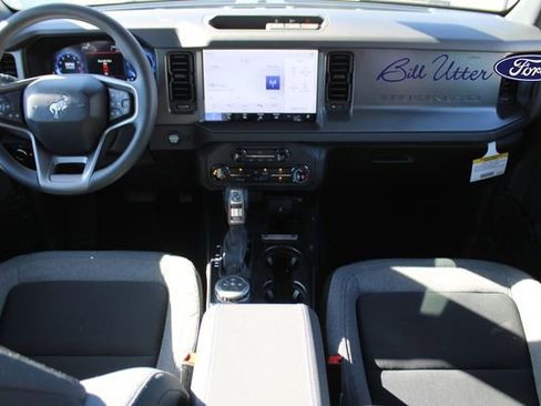 New 2025 Ford Bronco 4-Door image 11