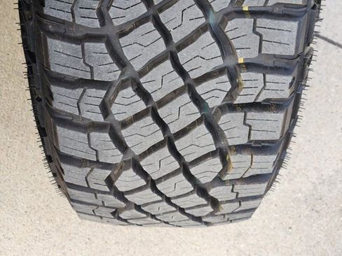 Used 2022 GMC Sierra 1500 AT4X image 19