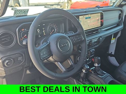 New 2026 Jeep Wrangler Unlimited Rubicon AWD/4WD image 16