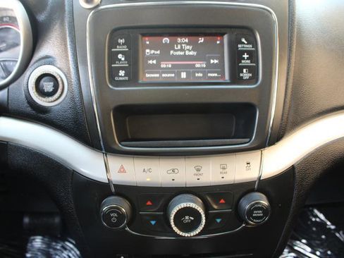 Used 2020 Dodge Journey SE w/ SE Popular Equipment Group FWD image 20