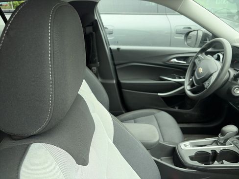 Certified 2024 Chevrolet Trax LS w/ LS Convenience Package FWD image 10