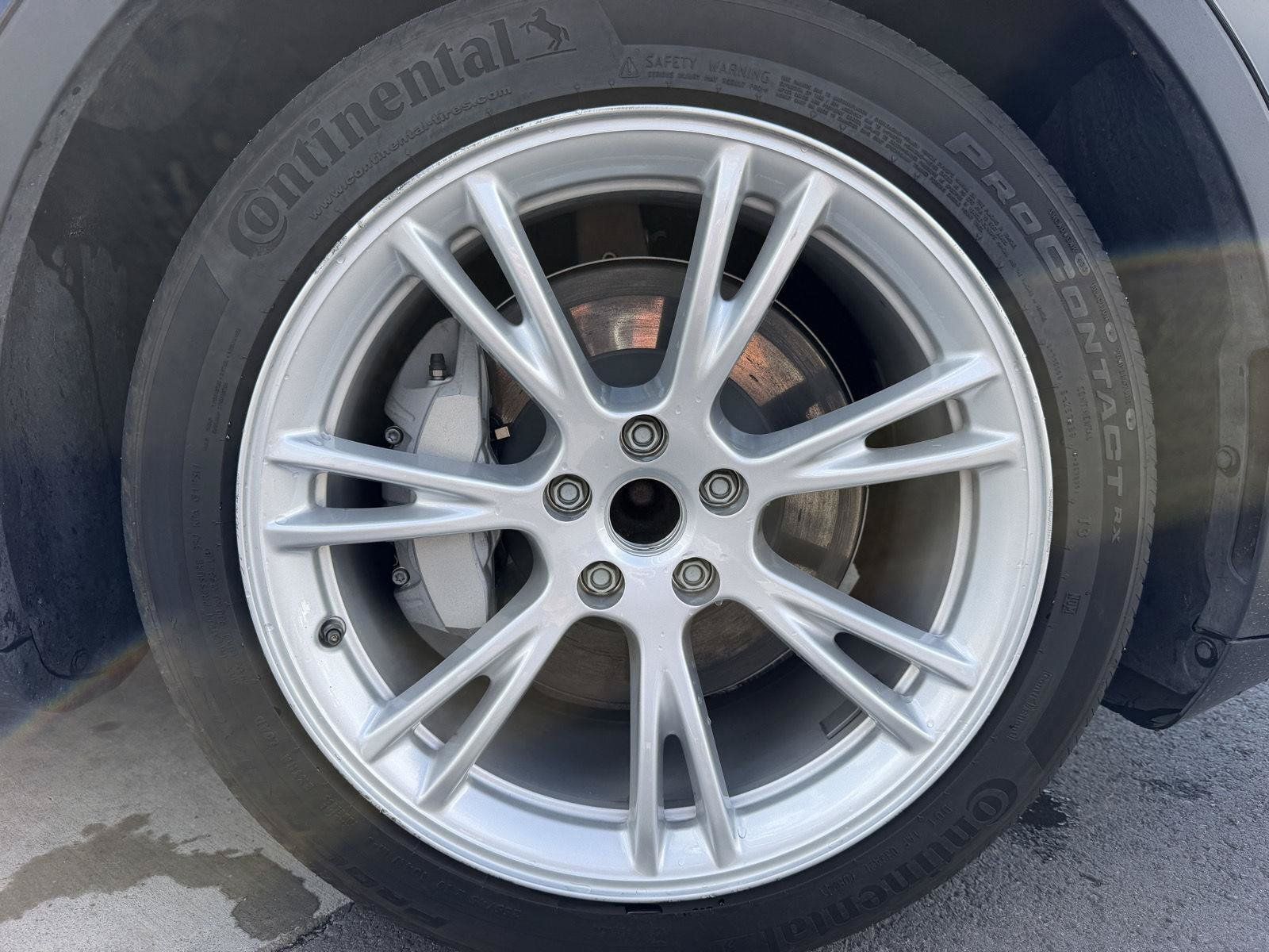 Used 2024 Tesla Model Y 2WD image 10