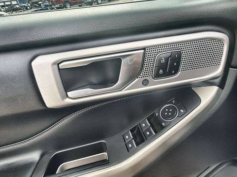 Used 2021 Ford Explorer Limited w/ Equipment Group 301A RWD image 22