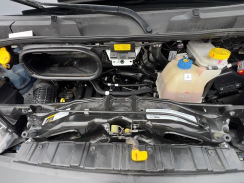 Used 2025 RAM ProMaster 2500 w/ Convenience Group image 12