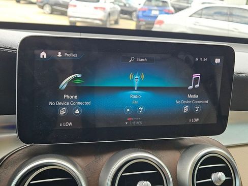 Used 2020 Mercedes-Benz GLC 300 image 11