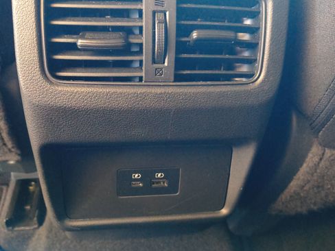 Used 2023 Nissan Rogue SV image 13