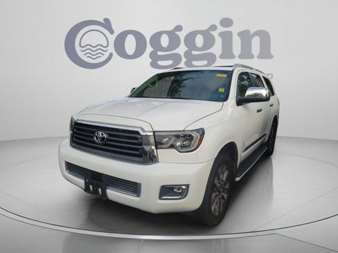 Used 2019 Toyota Sequoia Limited w/ Safety & Convenience Package AWD/4WD image 1