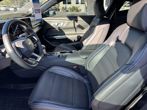 Used 2024 Ford Mustang GT Premium image 11