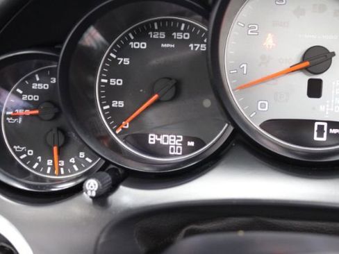 Used 2015 Porsche Cayenne S AWD/4WD image 23