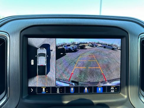 Used 2023 GMC Sierra 2500 Denali w/ Denali Ultimate Package image 4