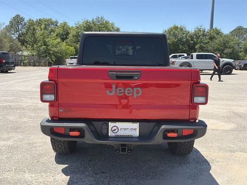 Used 2021 Jeep Gladiator Mojave w/ Trailer Tow Package AWD/4WD image 5