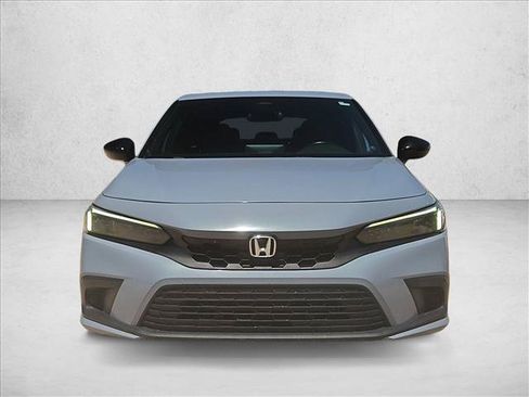 Used 2022 Honda Civic Sport image 2