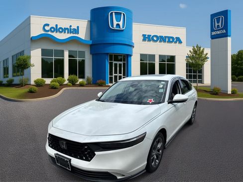 Used 2024 Honda Accord EX image 2