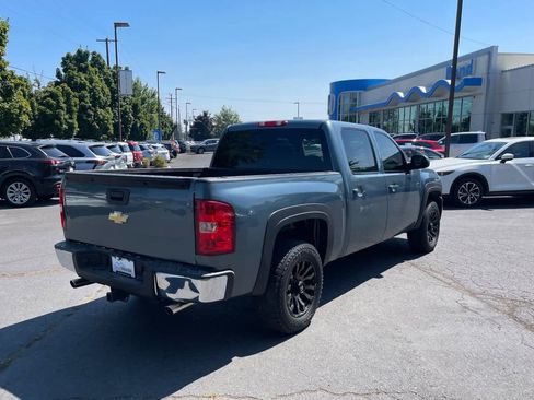 Used 2011 Chevrolet Silverado 1500 LT w/ All-Star Edition AWD/4WD image 5